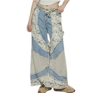 POL Patchwork Wide-Leg Jeans in Light Blue and Cream